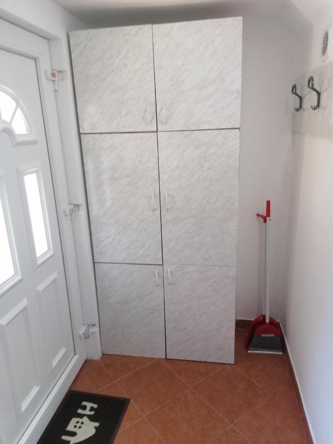 Apartman Oaza Olja Belgrád Kültér fotó
